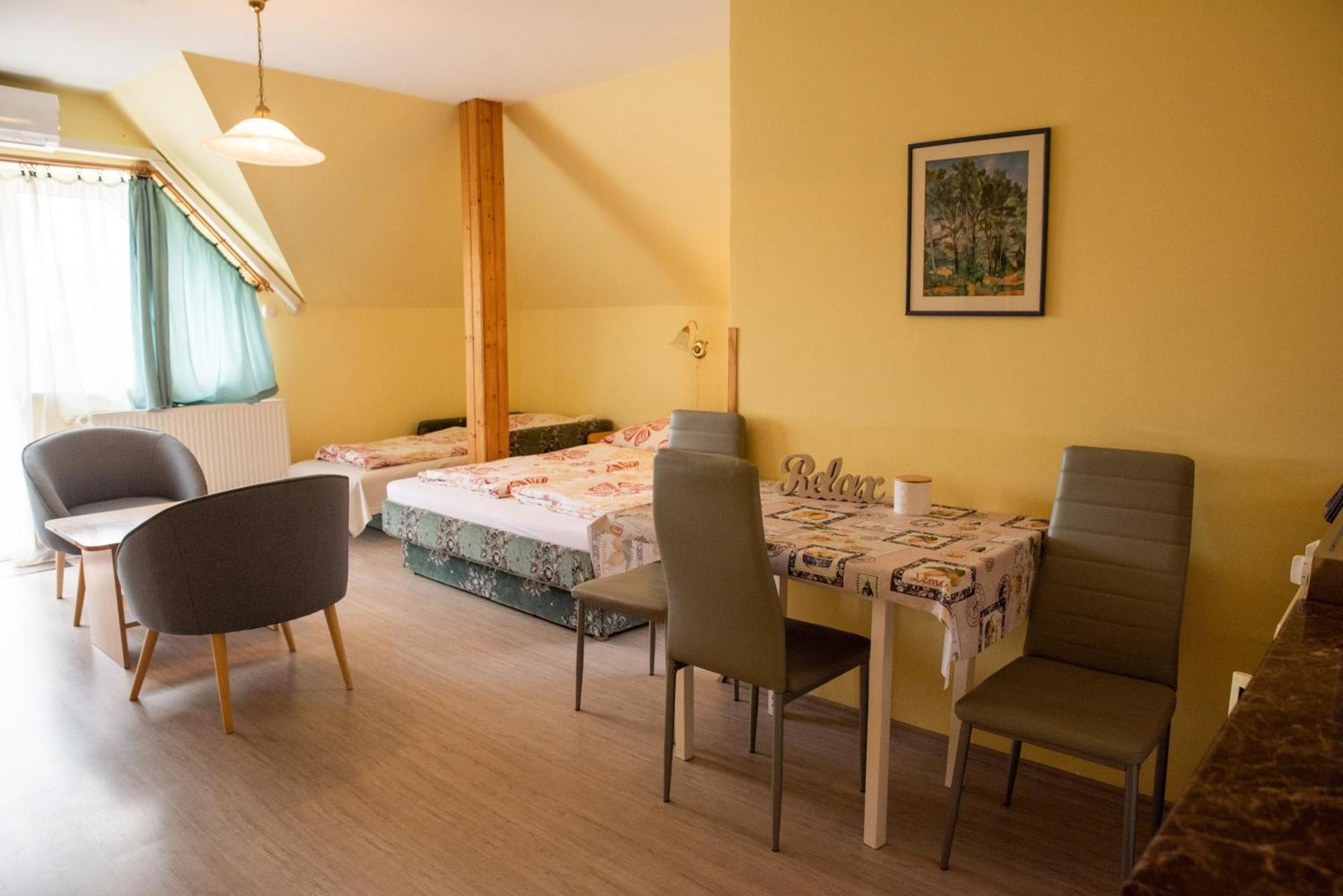 Flora Villa Hévíz Εξωτερικό φωτογραφία