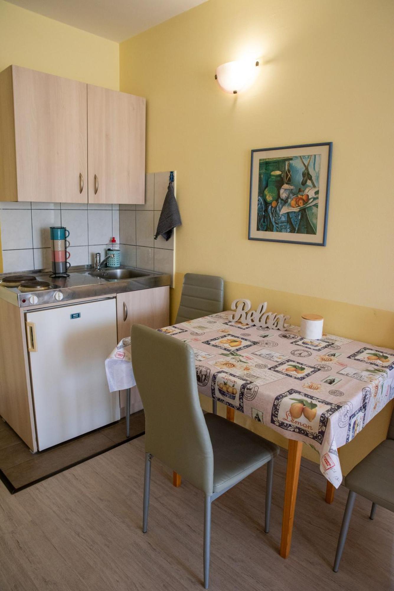Flora Villa Hévíz Εξωτερικό φωτογραφία