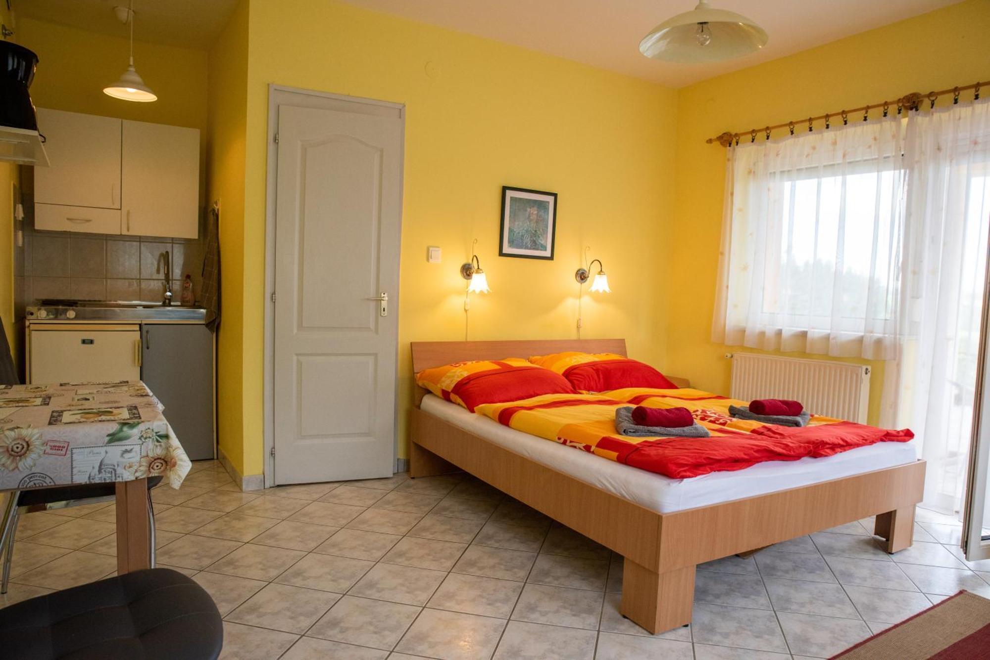 Flora Villa Hévíz Εξωτερικό φωτογραφία