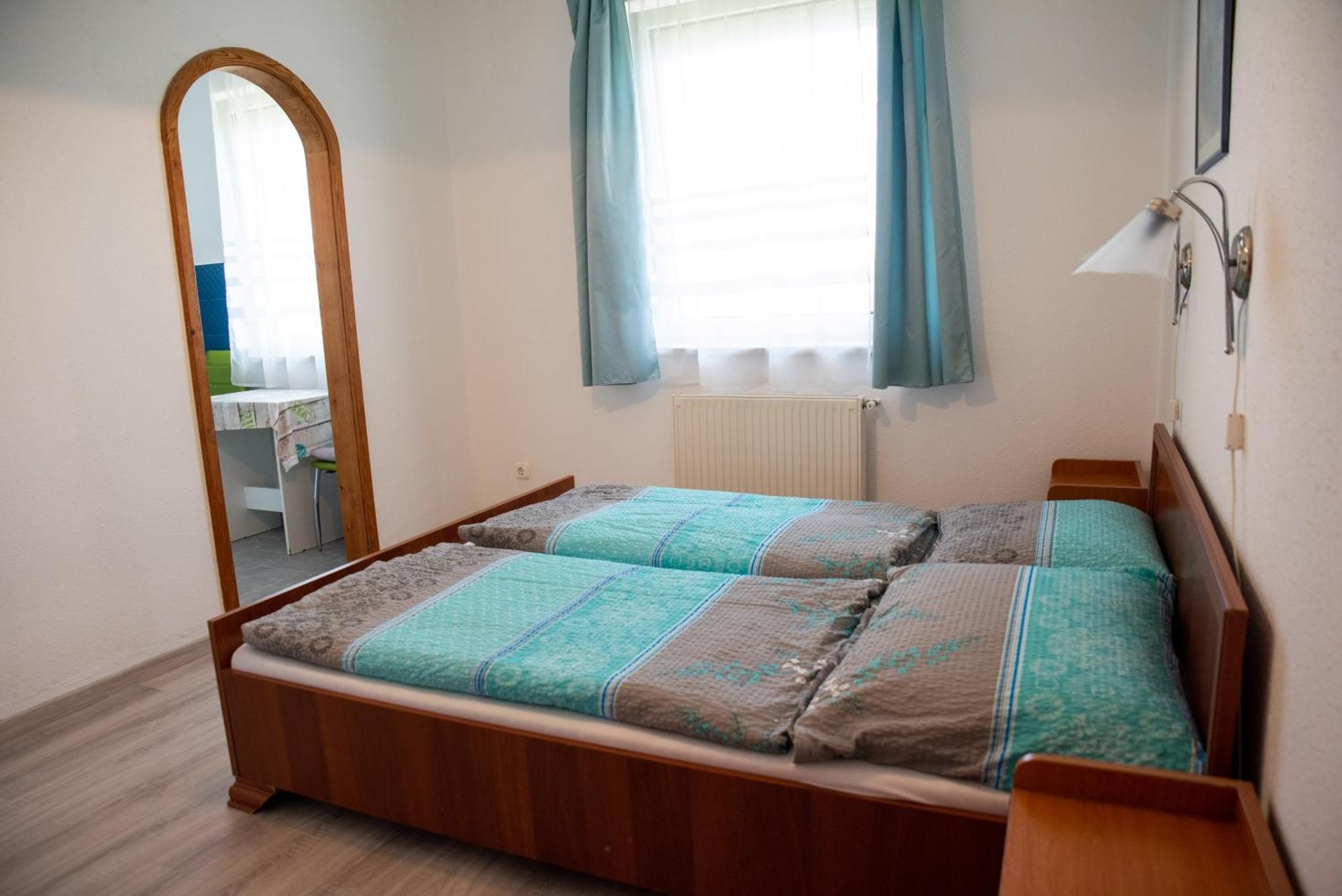 Flora Villa Hévíz Εξωτερικό φωτογραφία