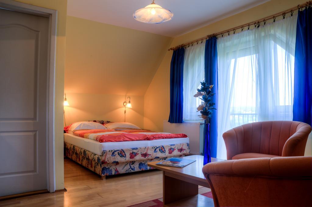 Flora Villa Hévíz Εξωτερικό φωτογραφία
