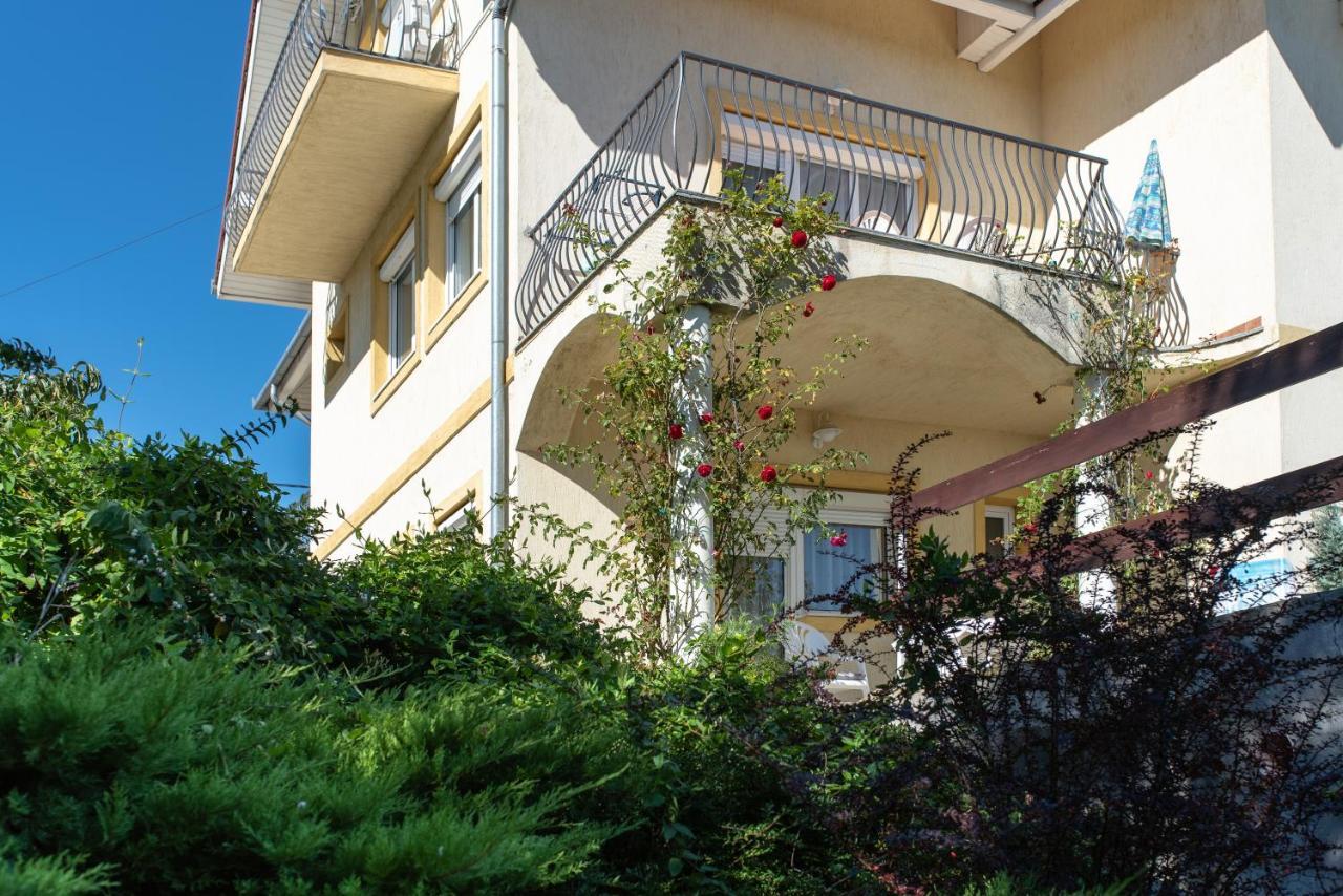 Flora Villa Hévíz Εξωτερικό φωτογραφία